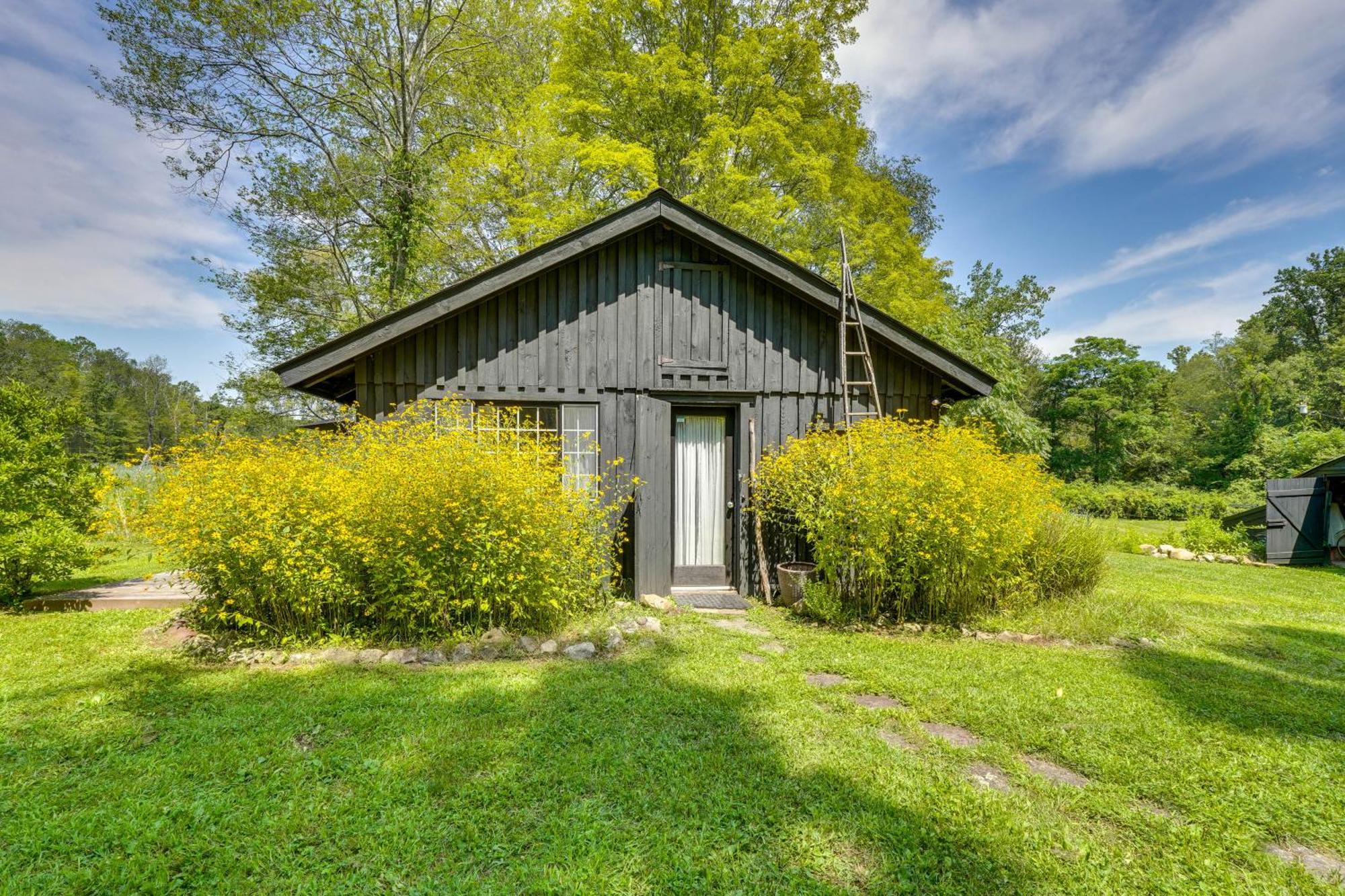 Highland 1850S Studio Barn On Sprawling 4 5 Acres! Apartment Exterior photo